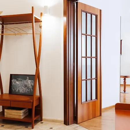 Colored Happiness 115m2 With Balcony Old Town *