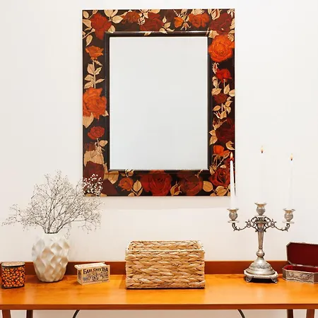 Colored Happiness 115m2 With Balcony Old Town דירה *