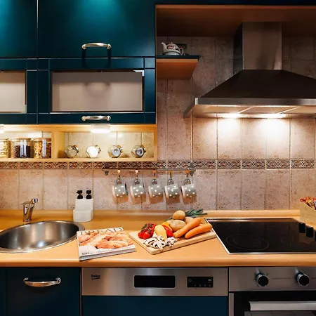Colored Happiness Old Town Renovated Apartment Belgrade