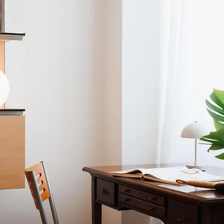 Colored Happiness 115m2 With Balcony Old Town Apartamento *