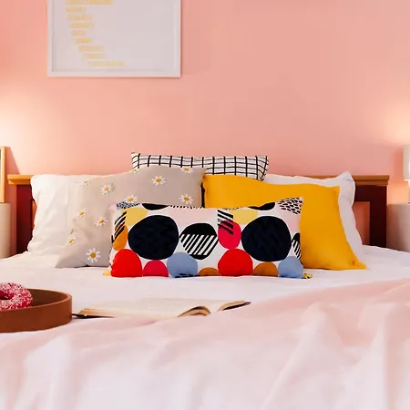 Colored Happiness 115m2 With Balcony Old Town *